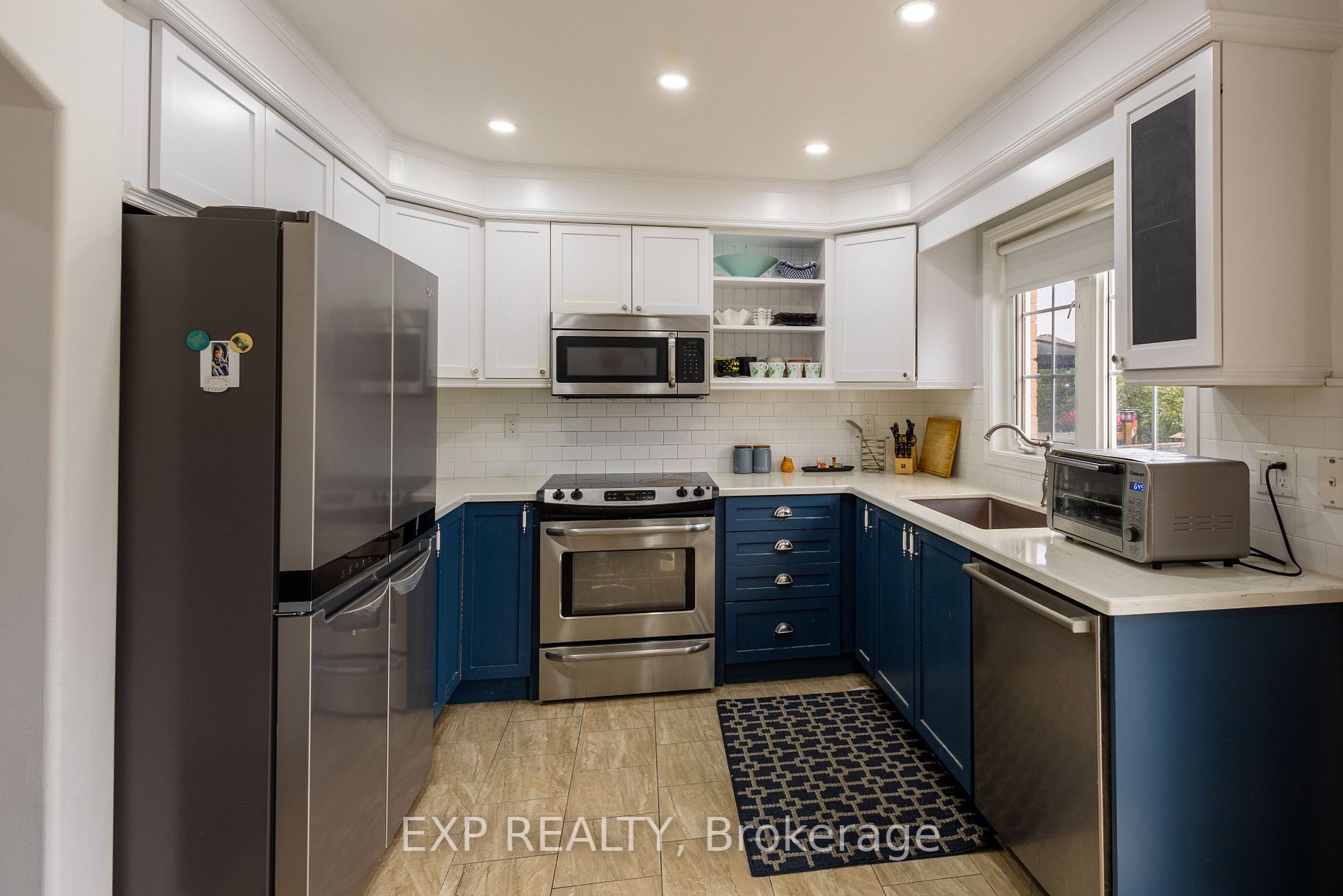 28 Fidelity Ave