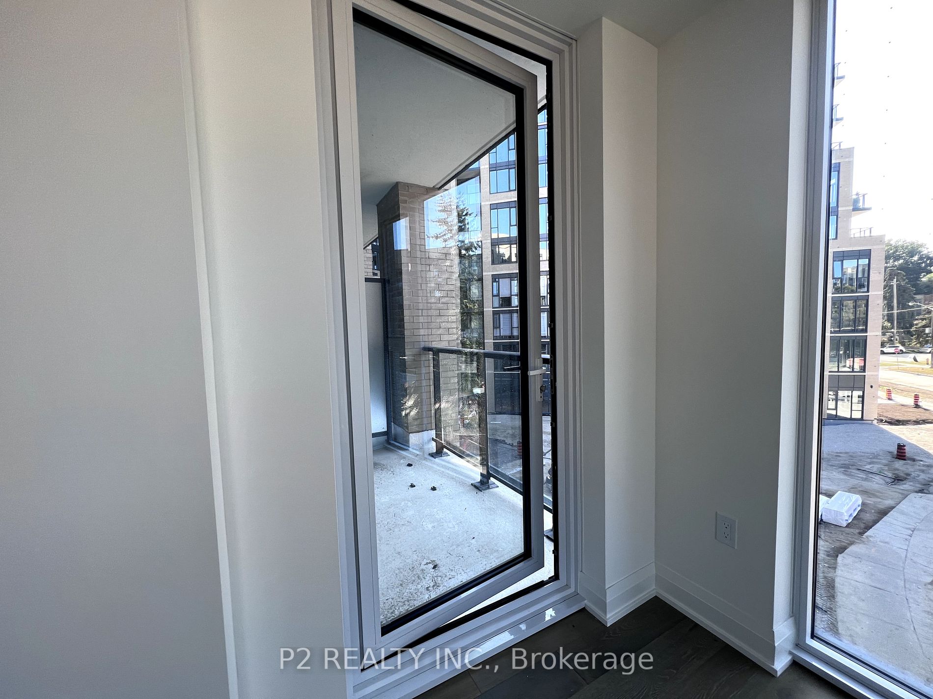 293 The Kingsway, #305