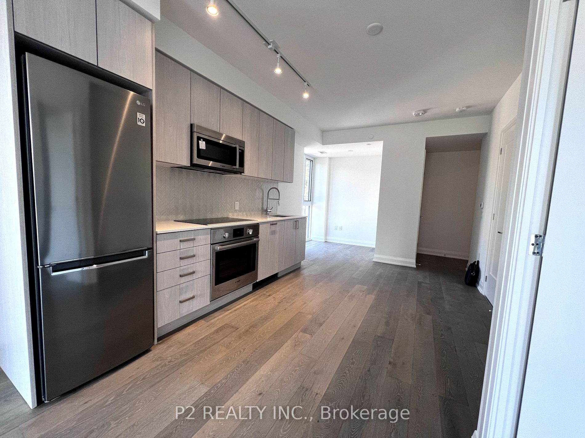 293 The Kingsway, #305