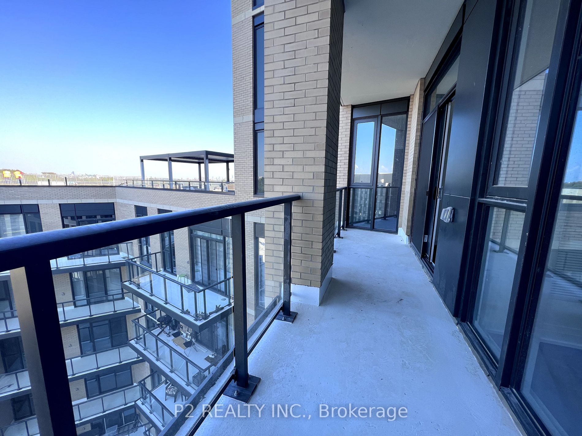 293 The Kingsway, #707