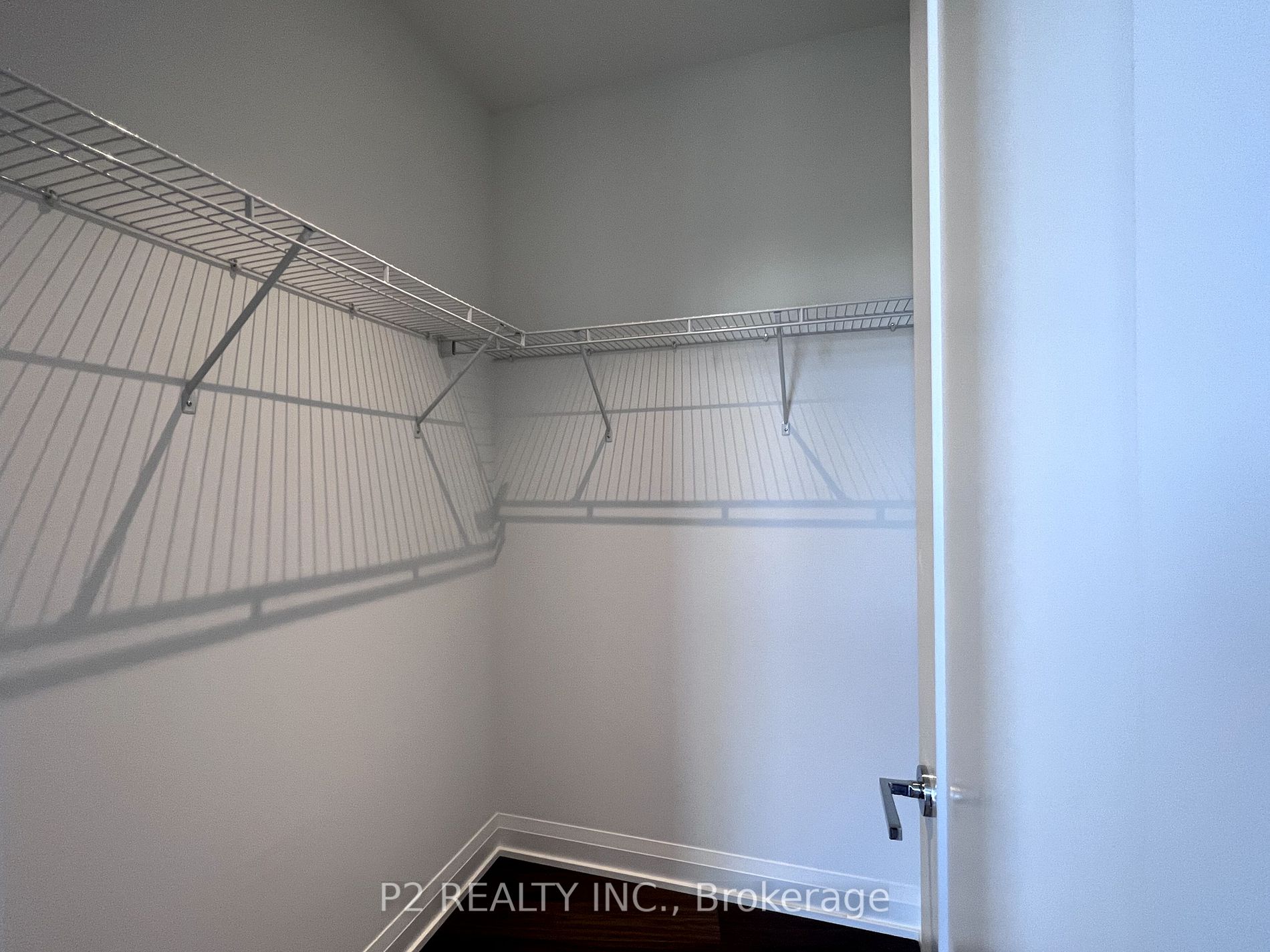 293 The Kingsway, #707