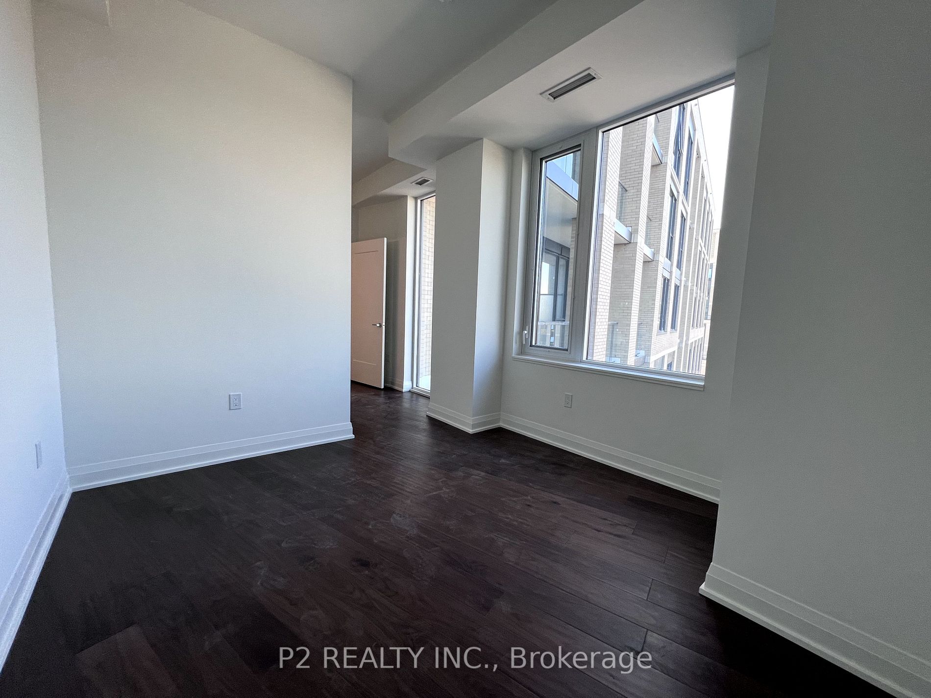 293 The Kingsway, #707