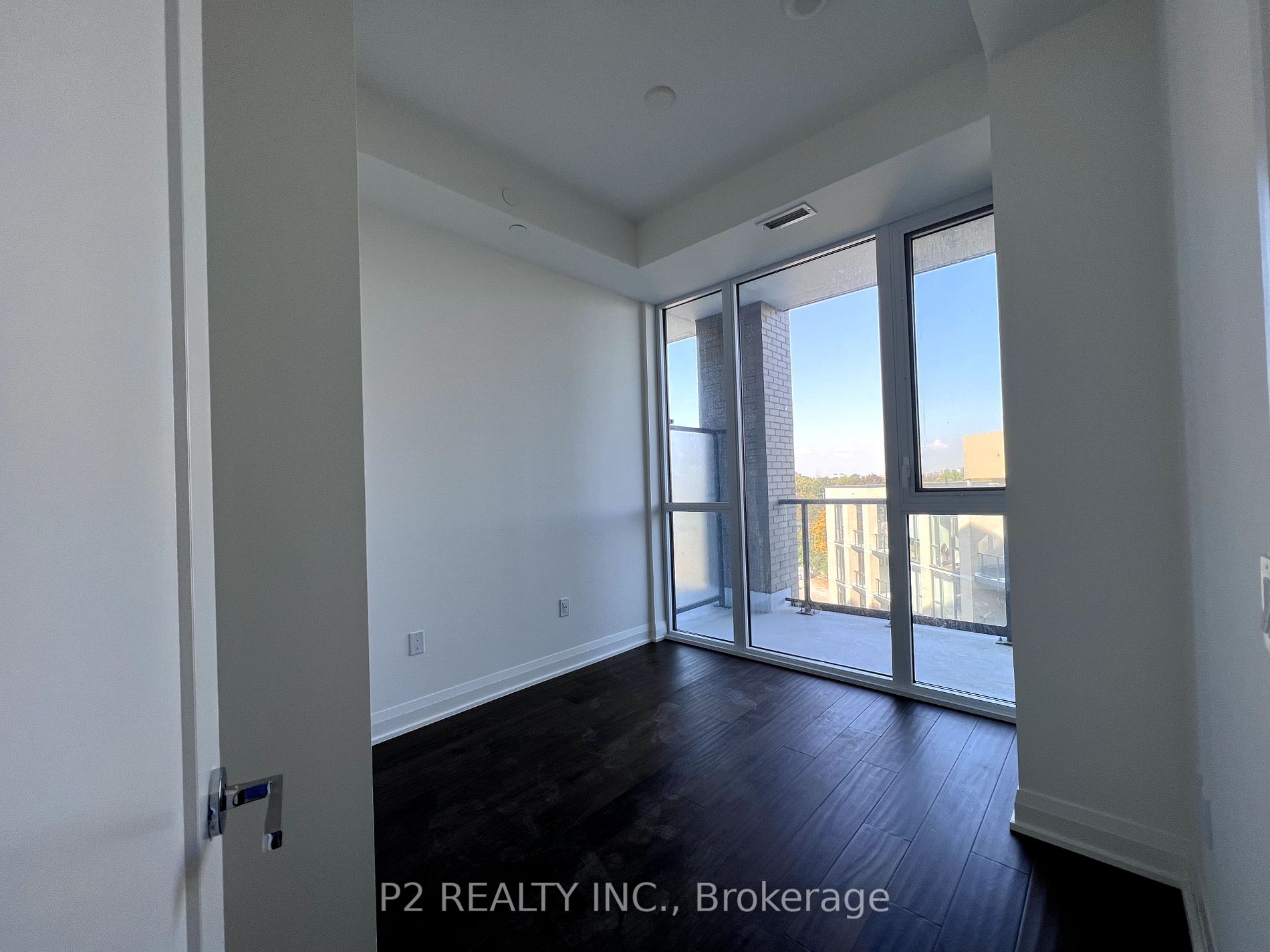 293 The Kingsway, #707