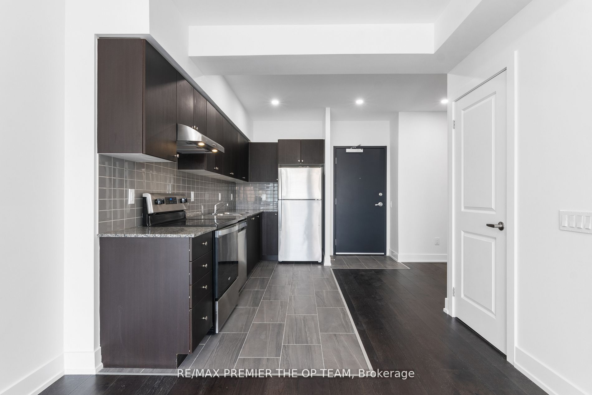310 Broadway Avenue, #106