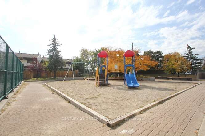 2900 Battleford Rd N, #1501