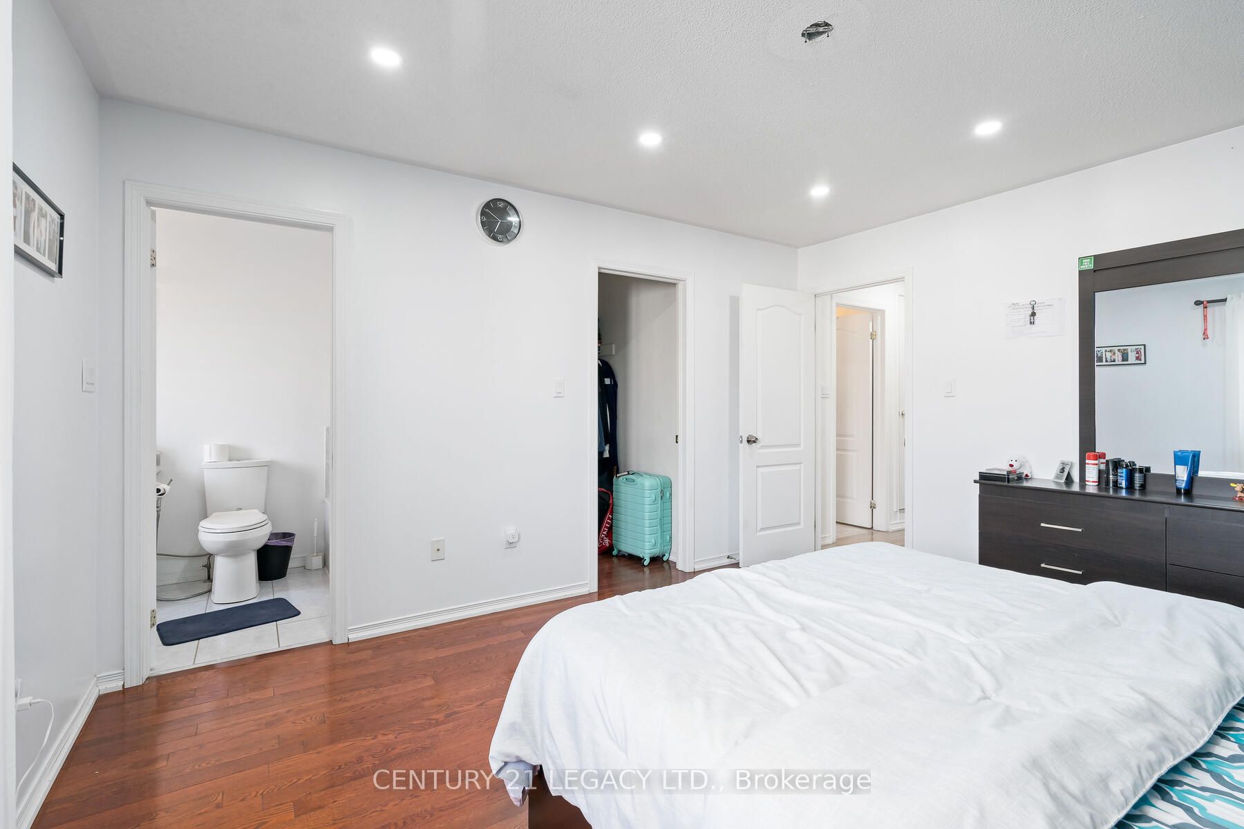 29 Belinda Dr
