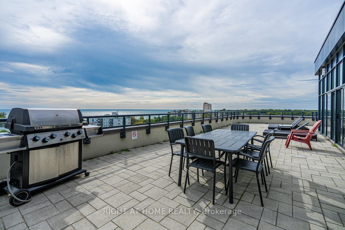11 Superior Ave, #404