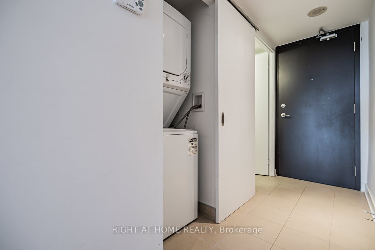 11 Superior Ave, #404