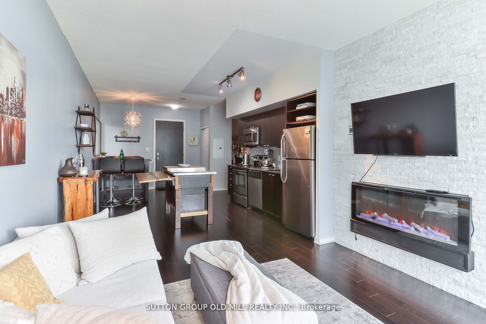 105 The Queensway, #1714