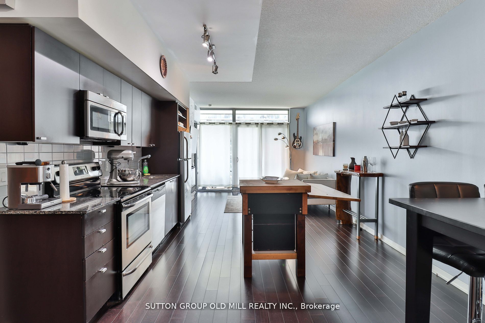 105 The Queensway, #1714