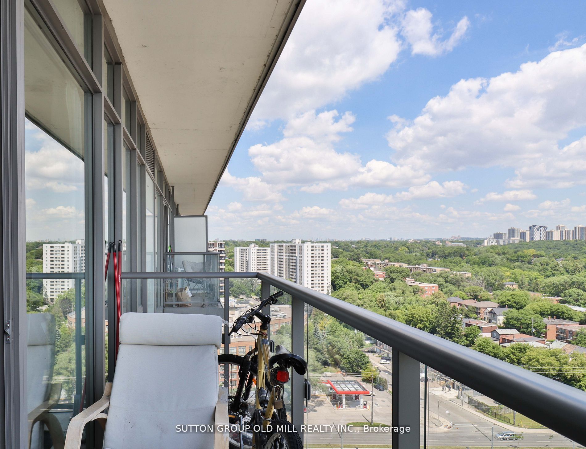105 The Queensway, #1714