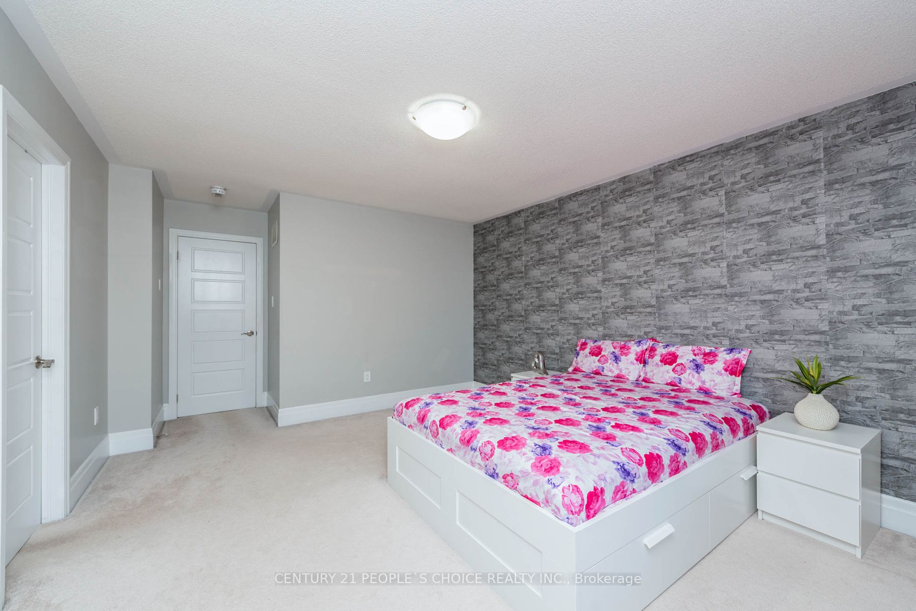 40 Stedford Cres