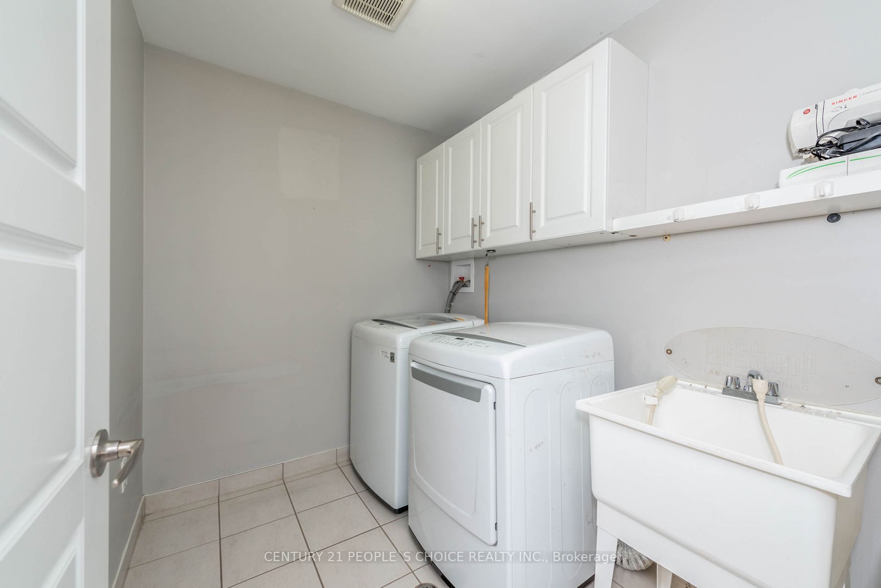 40 Stedford Cres