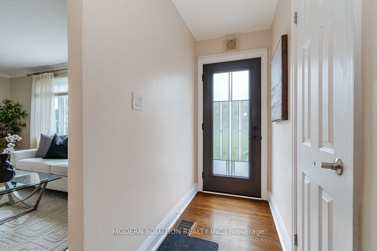 1421 Radcliffe Blvd