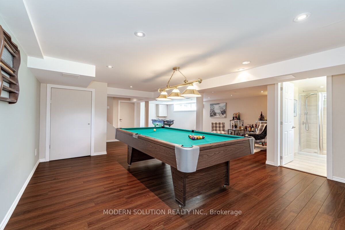1421 Radcliffe Blvd