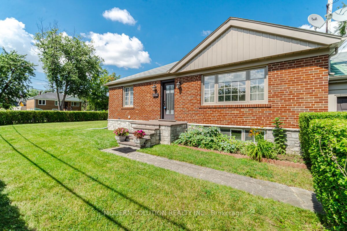 1421 Radcliffe Blvd