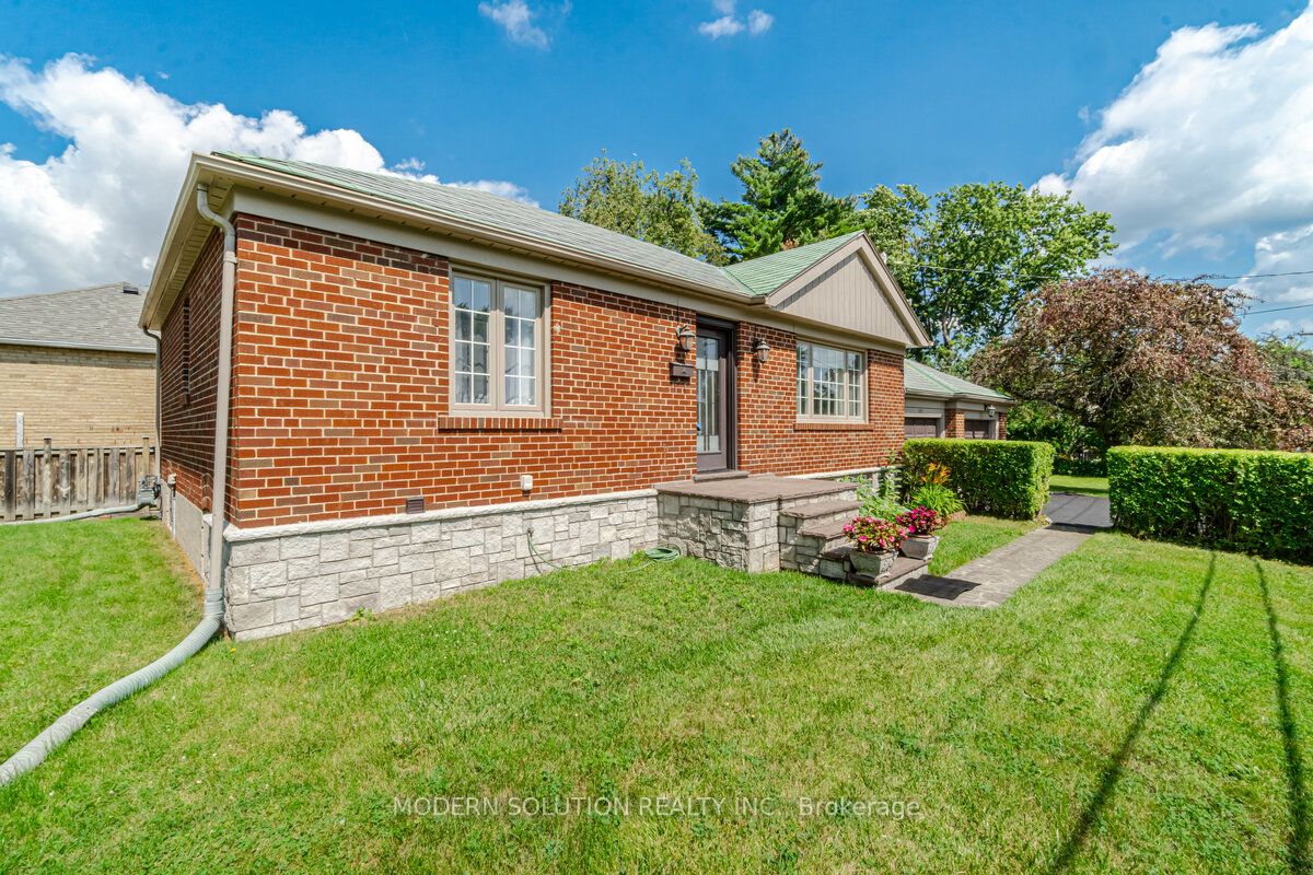 1421 Radcliffe Blvd