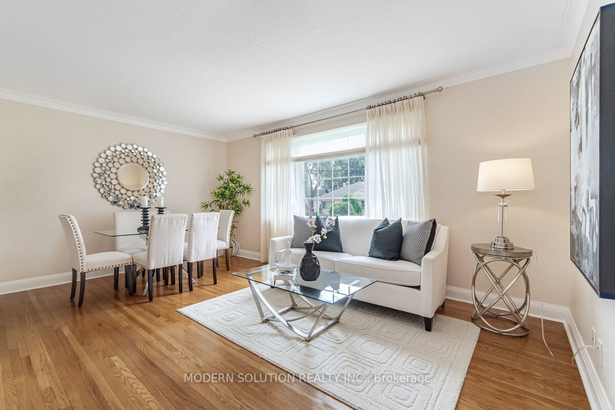 1421 Radcliffe Blvd