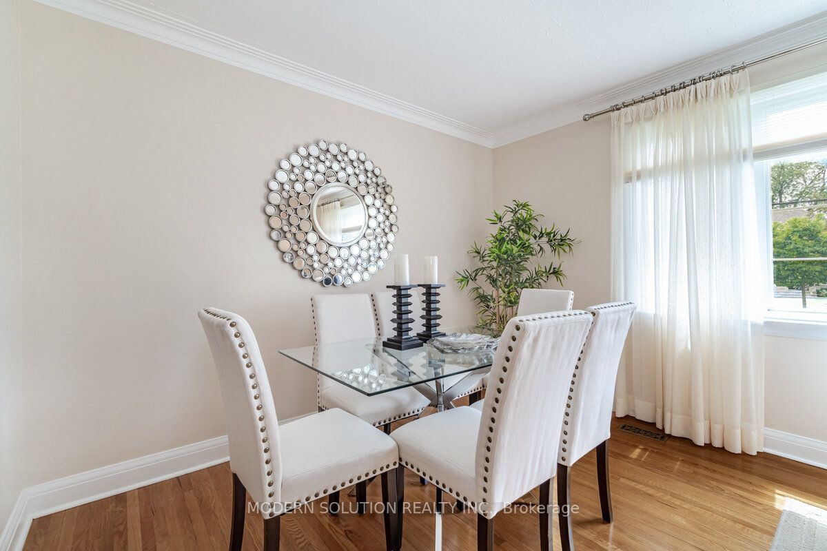1421 Radcliffe Blvd