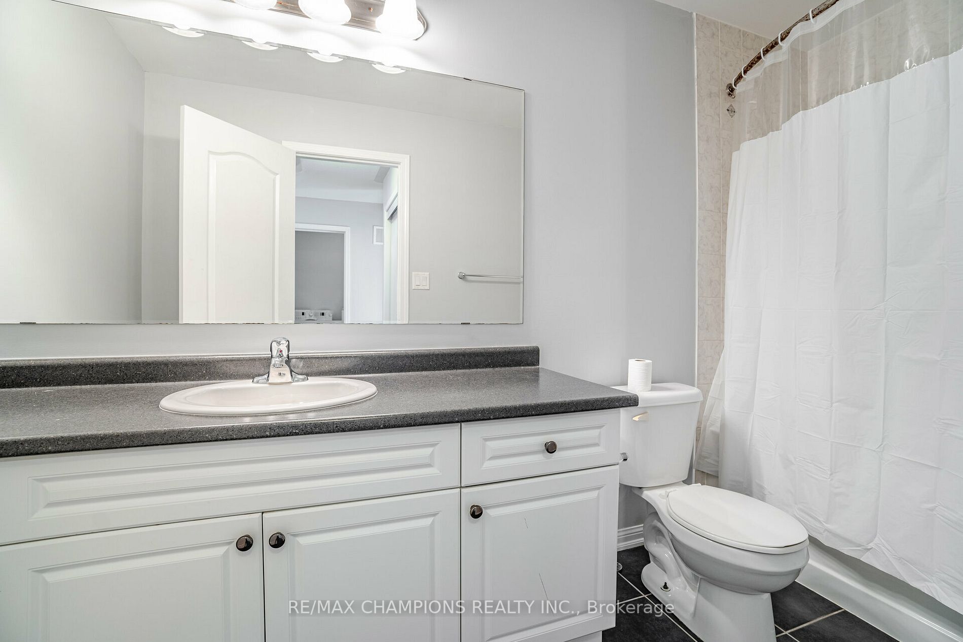 24 Arkwright Dr