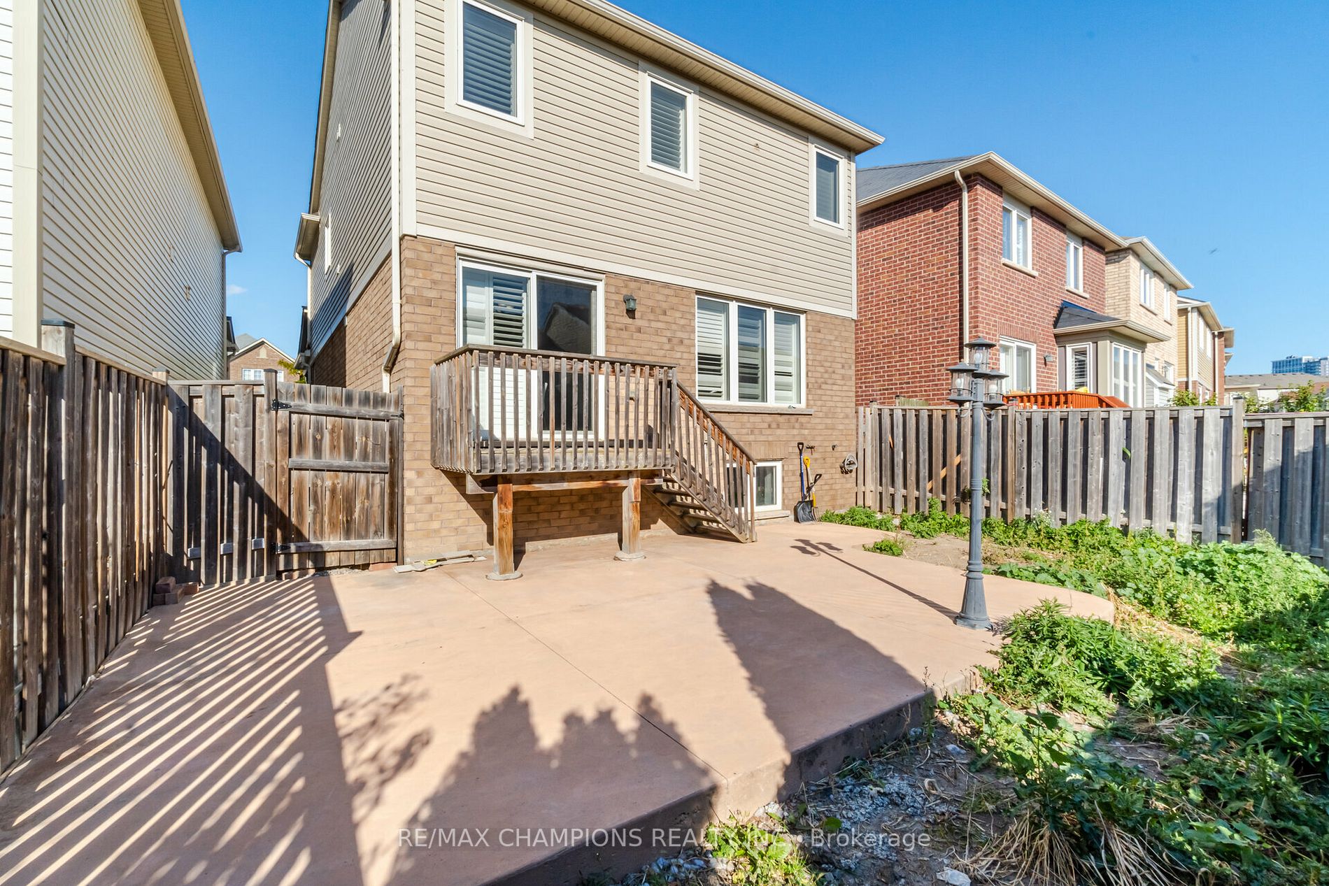 24 Arkwright Dr