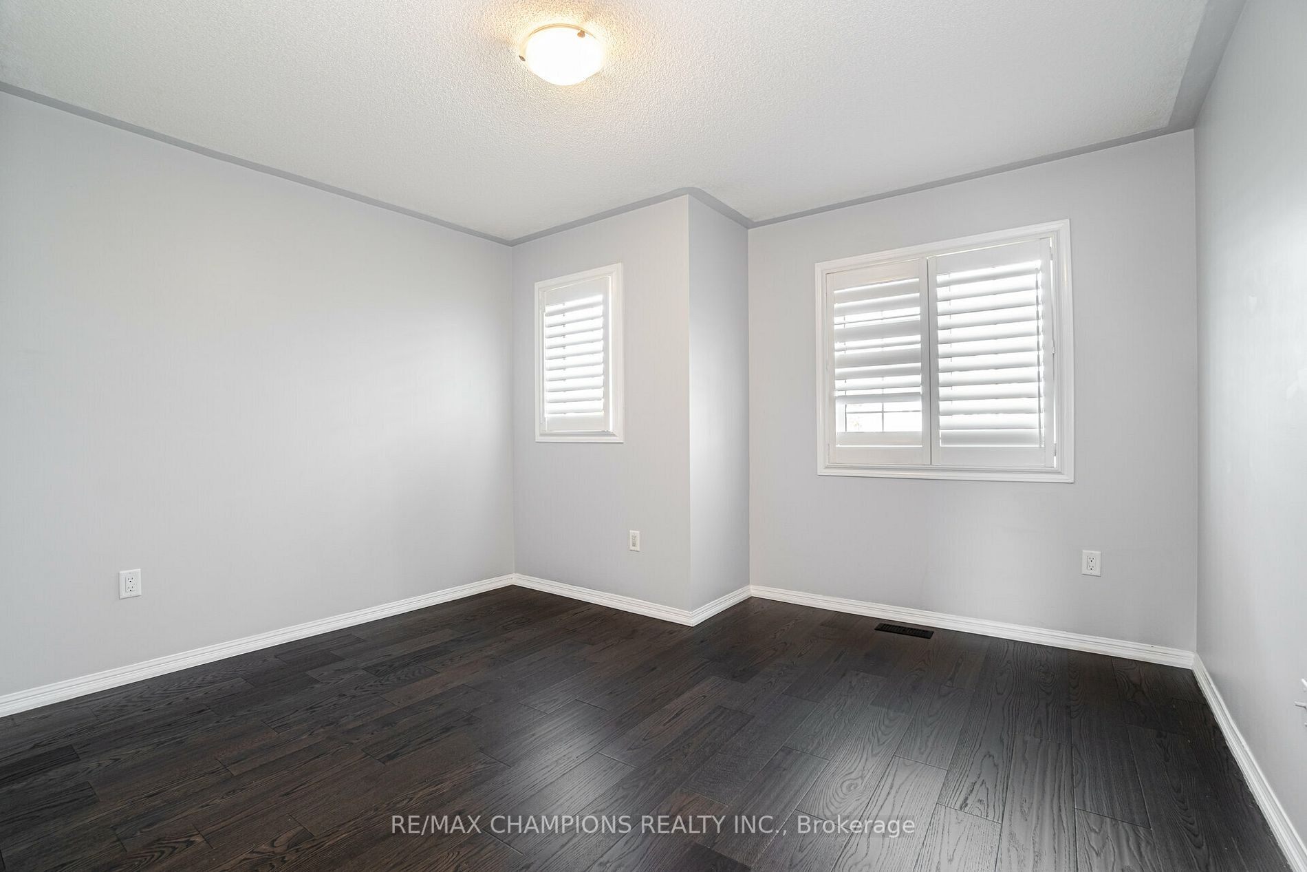 24 Arkwright Dr