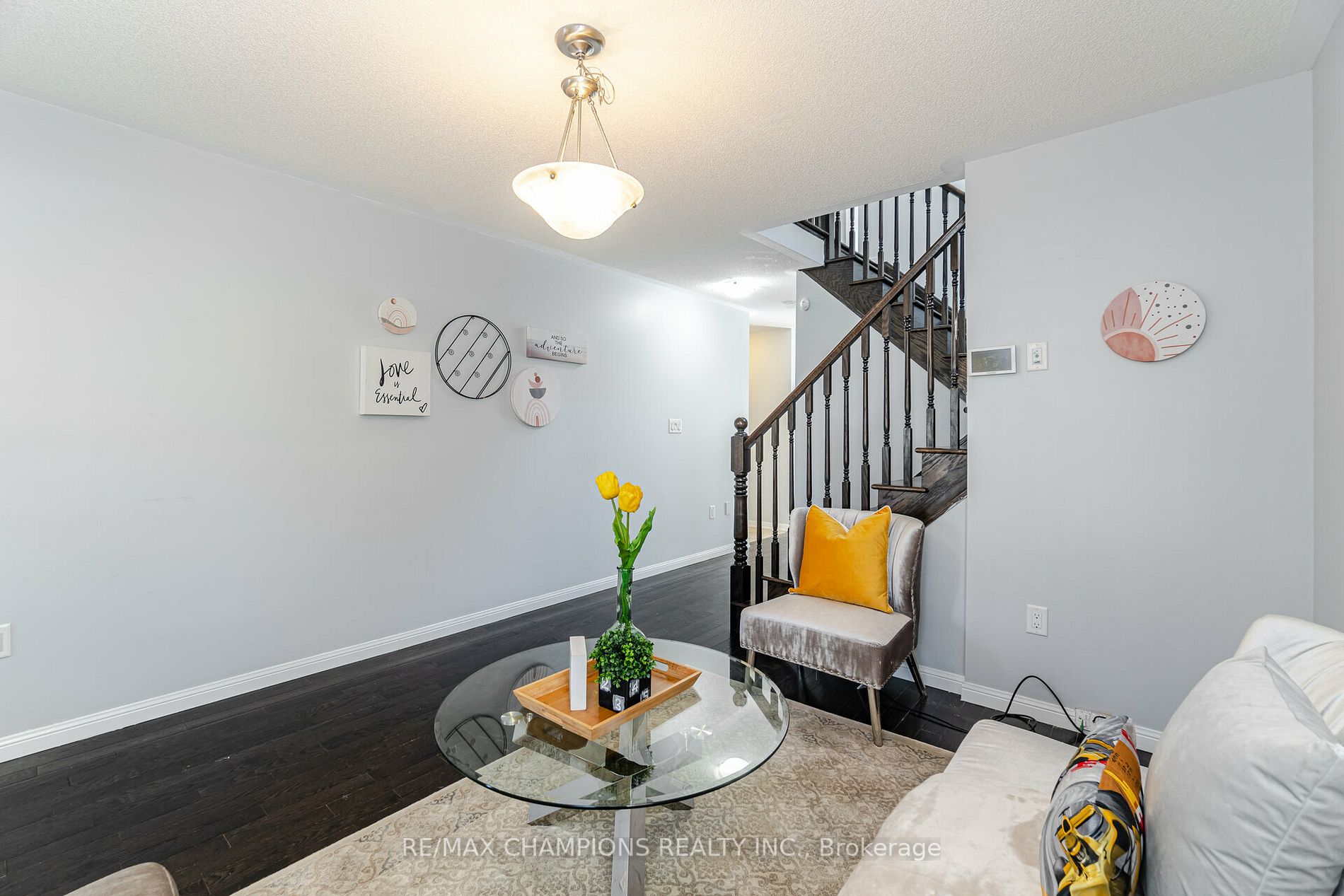 24 Arkwright Dr