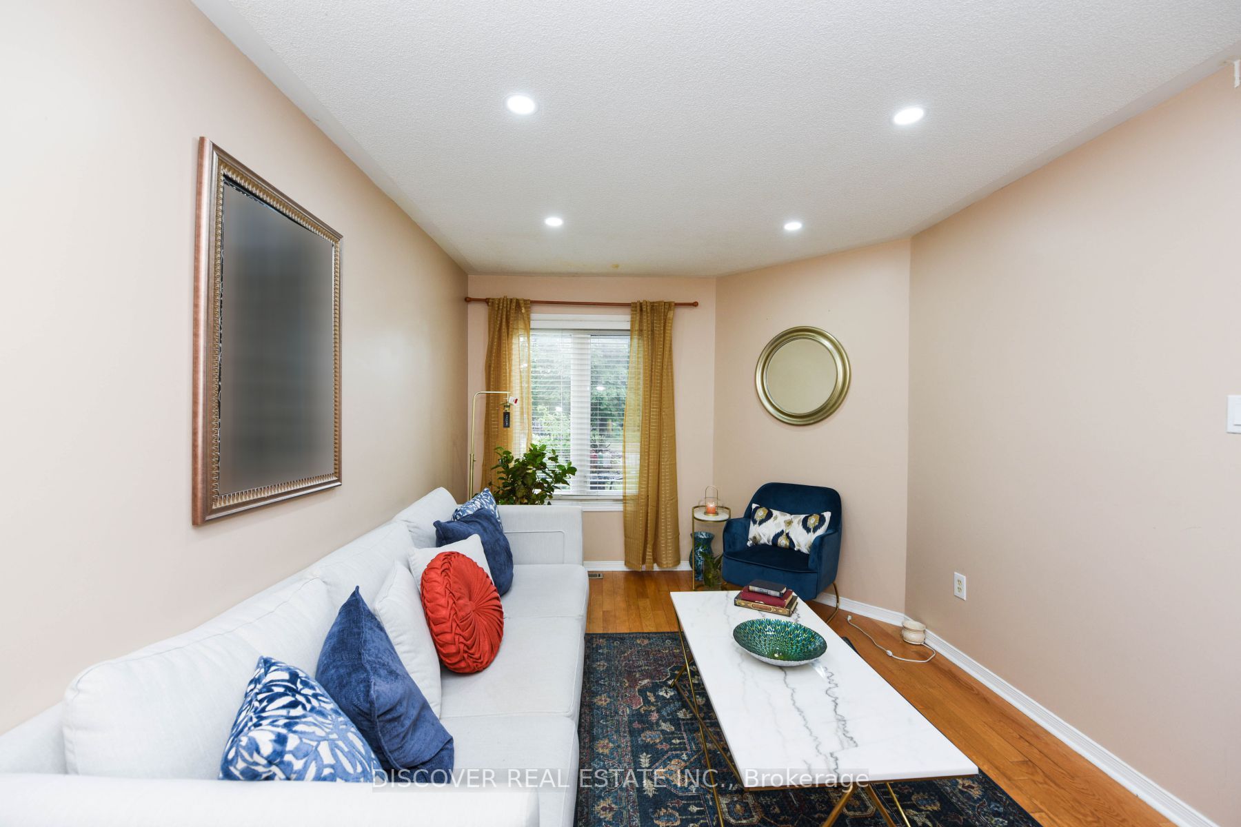 1521 Roseway Drive