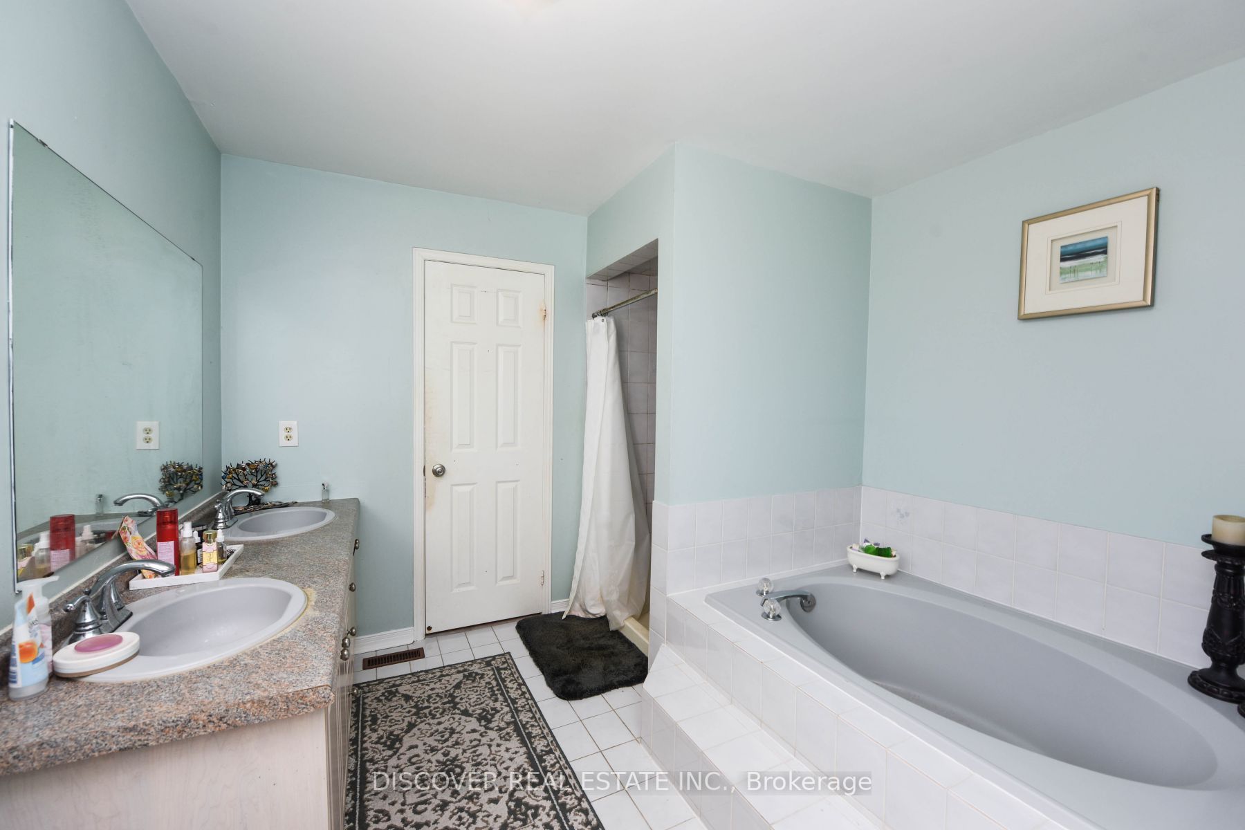 1521 Roseway Drive