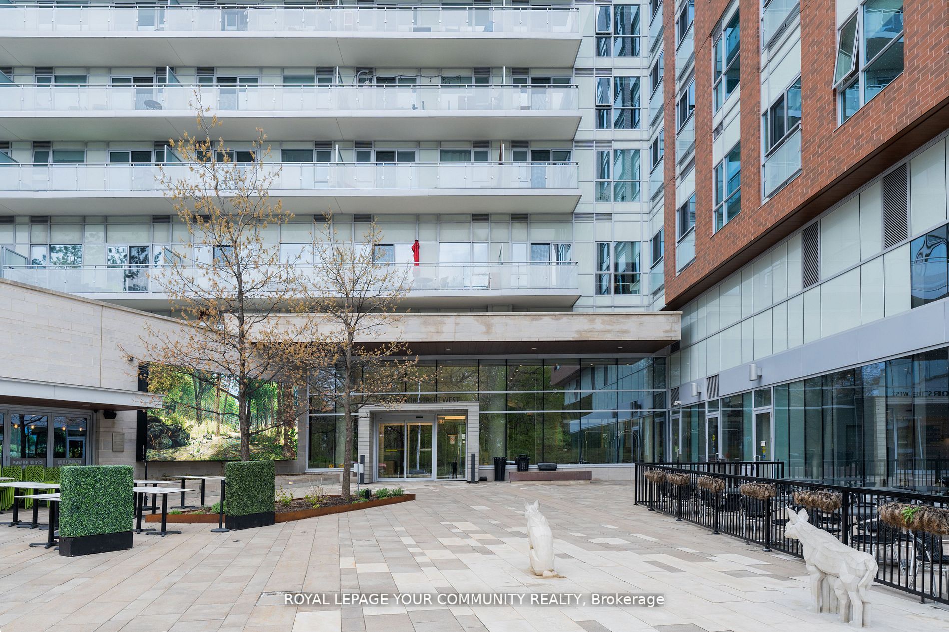 1830 Bloor St W, #439