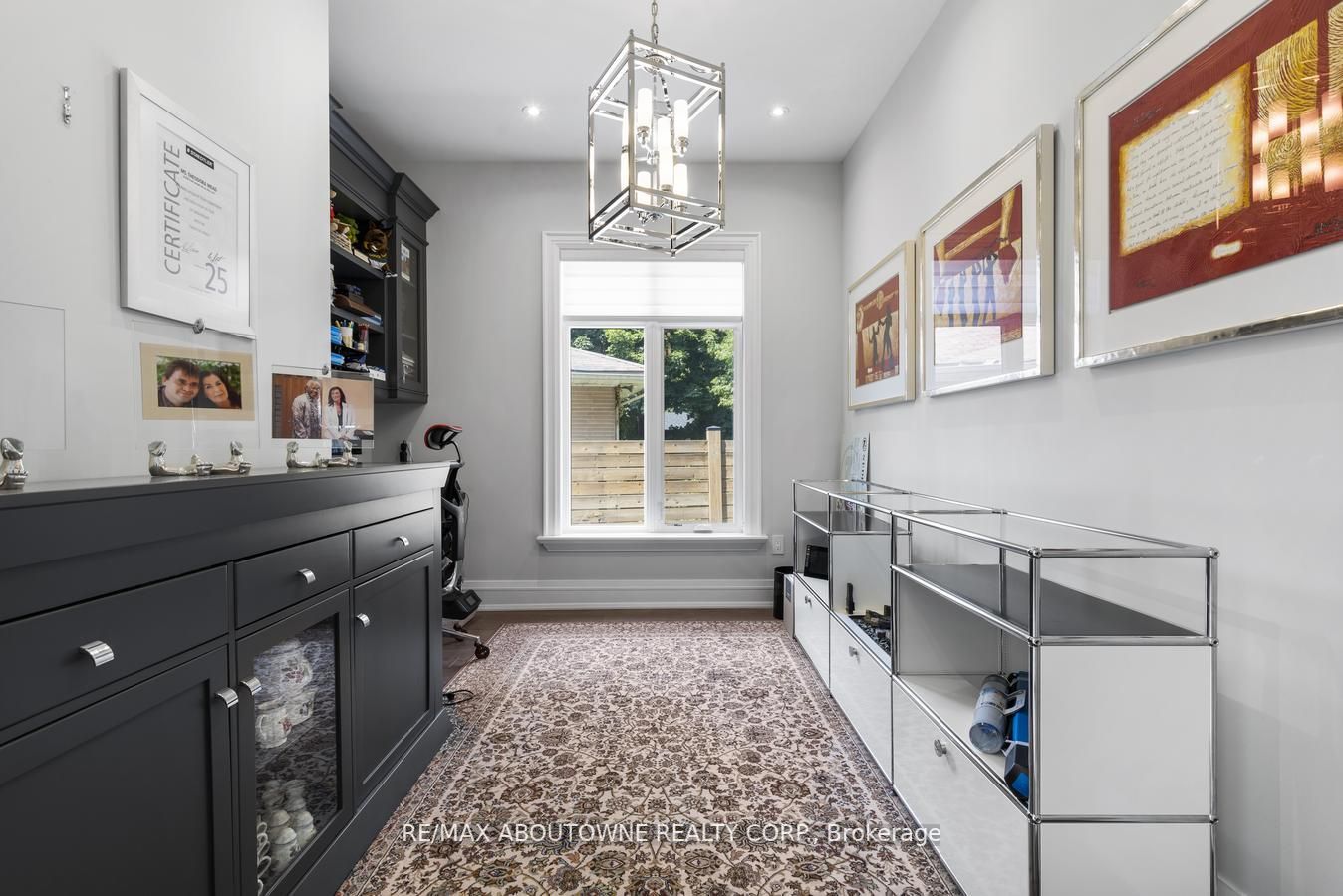 533 Taplow Cres