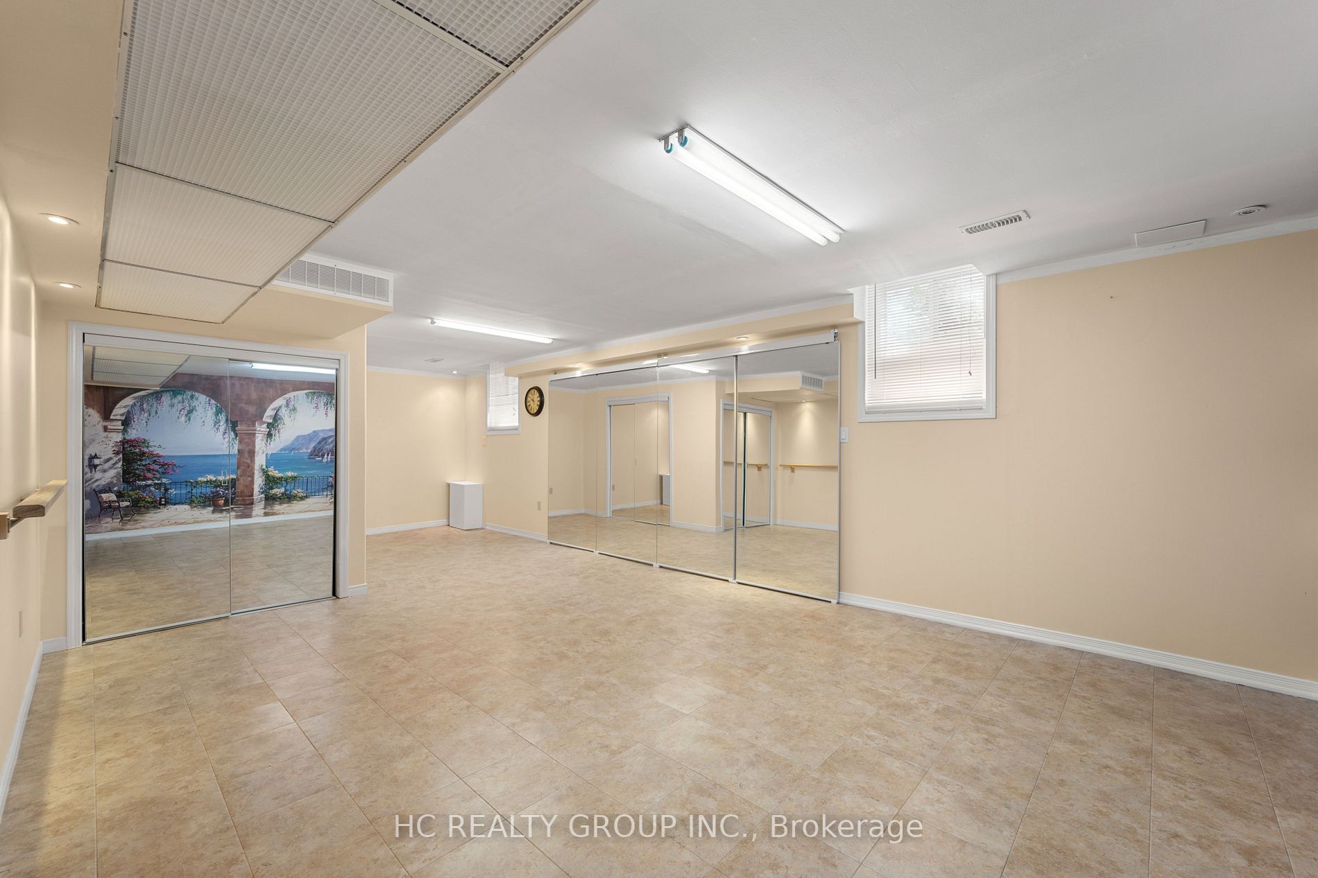382 Mcjannett Ave