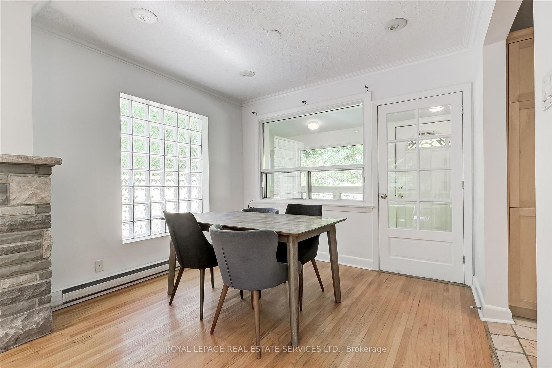 5 Easson Ave