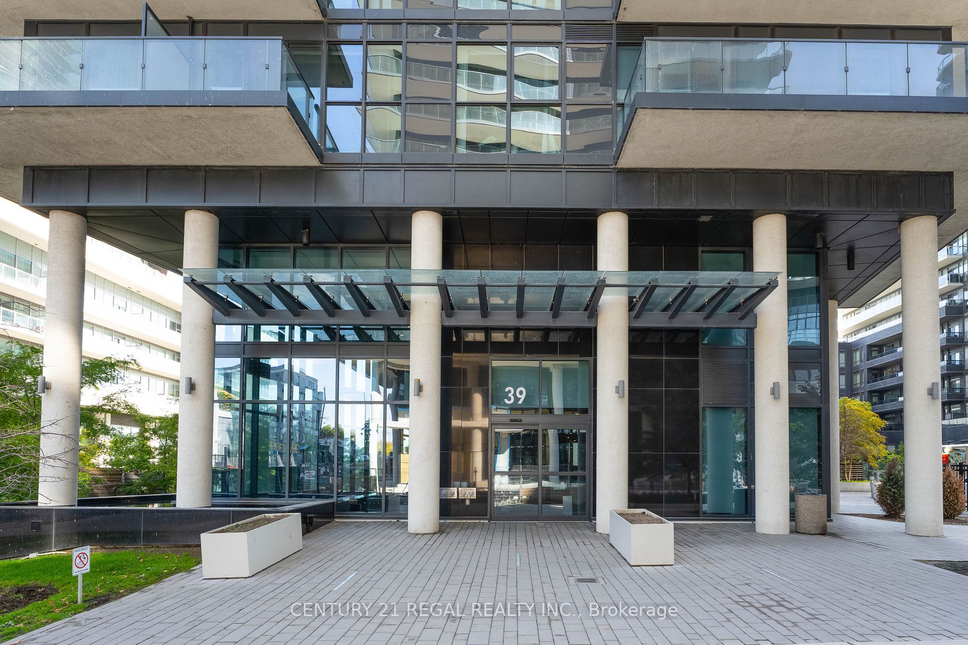 39 Annie Craig Dr, #1204