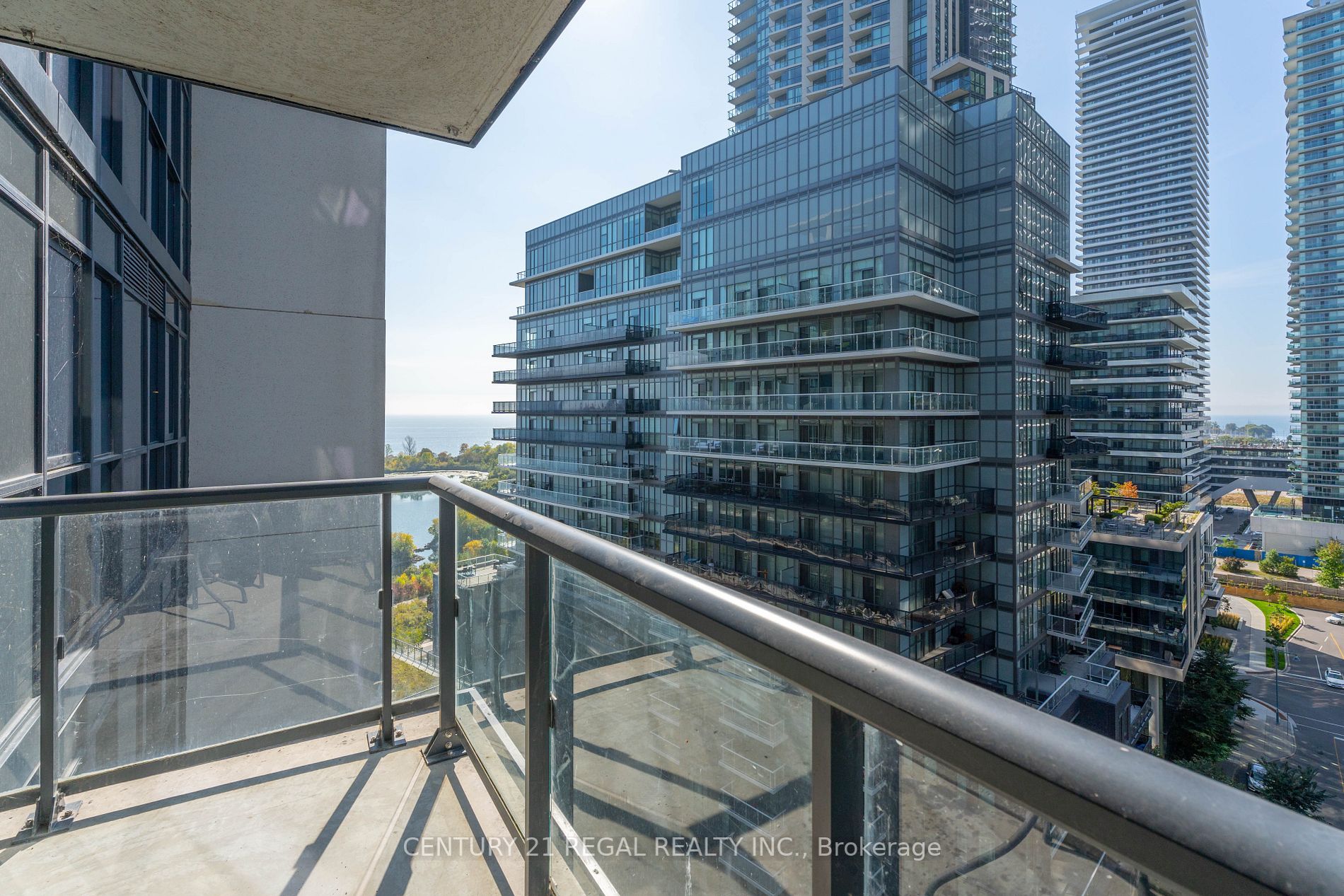 39 Annie Craig Dr, #1204