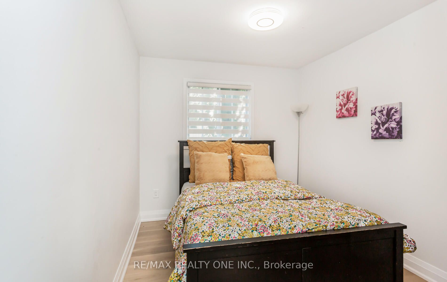 6069 Starfield Cres