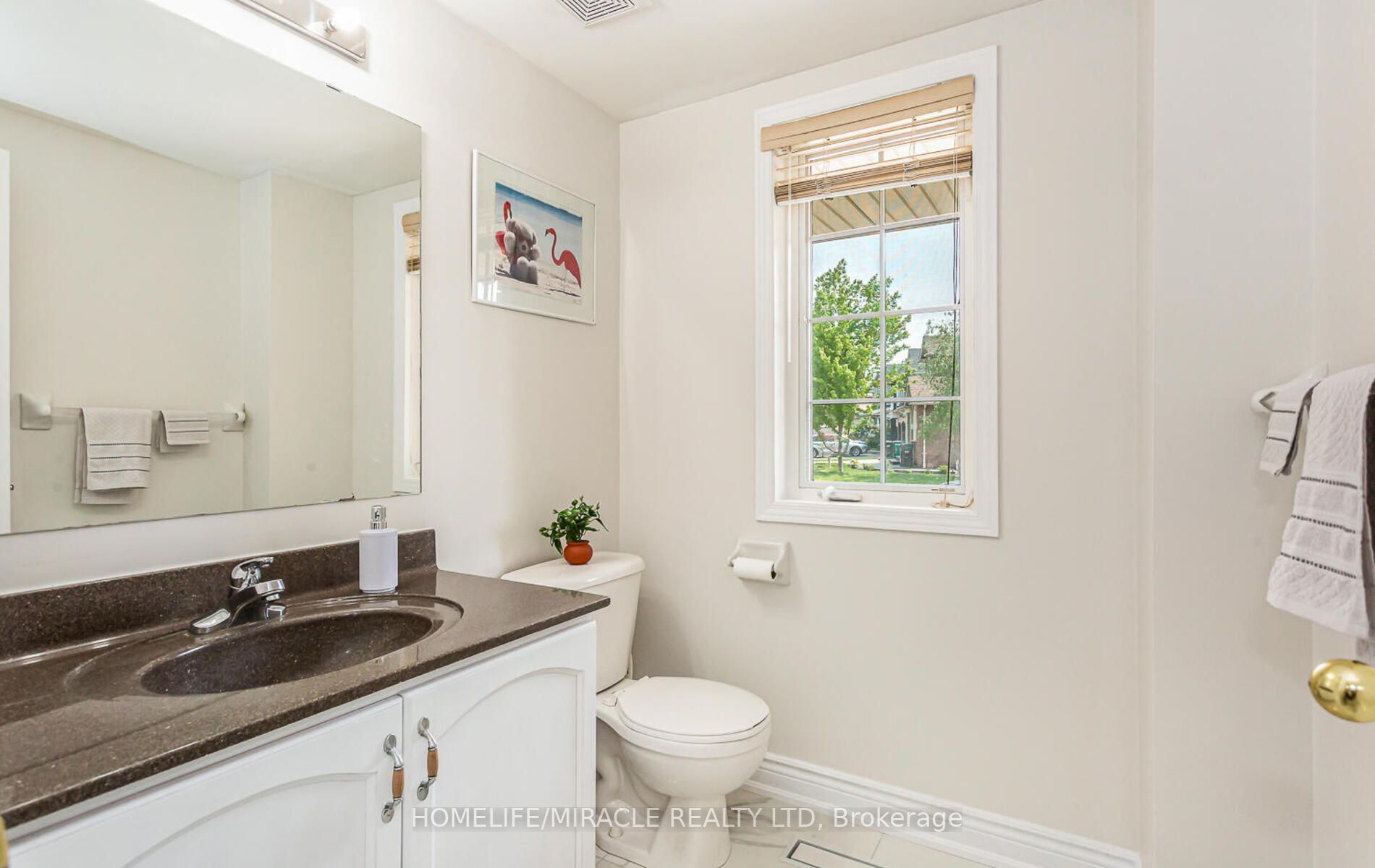 47 River Rock Crescent