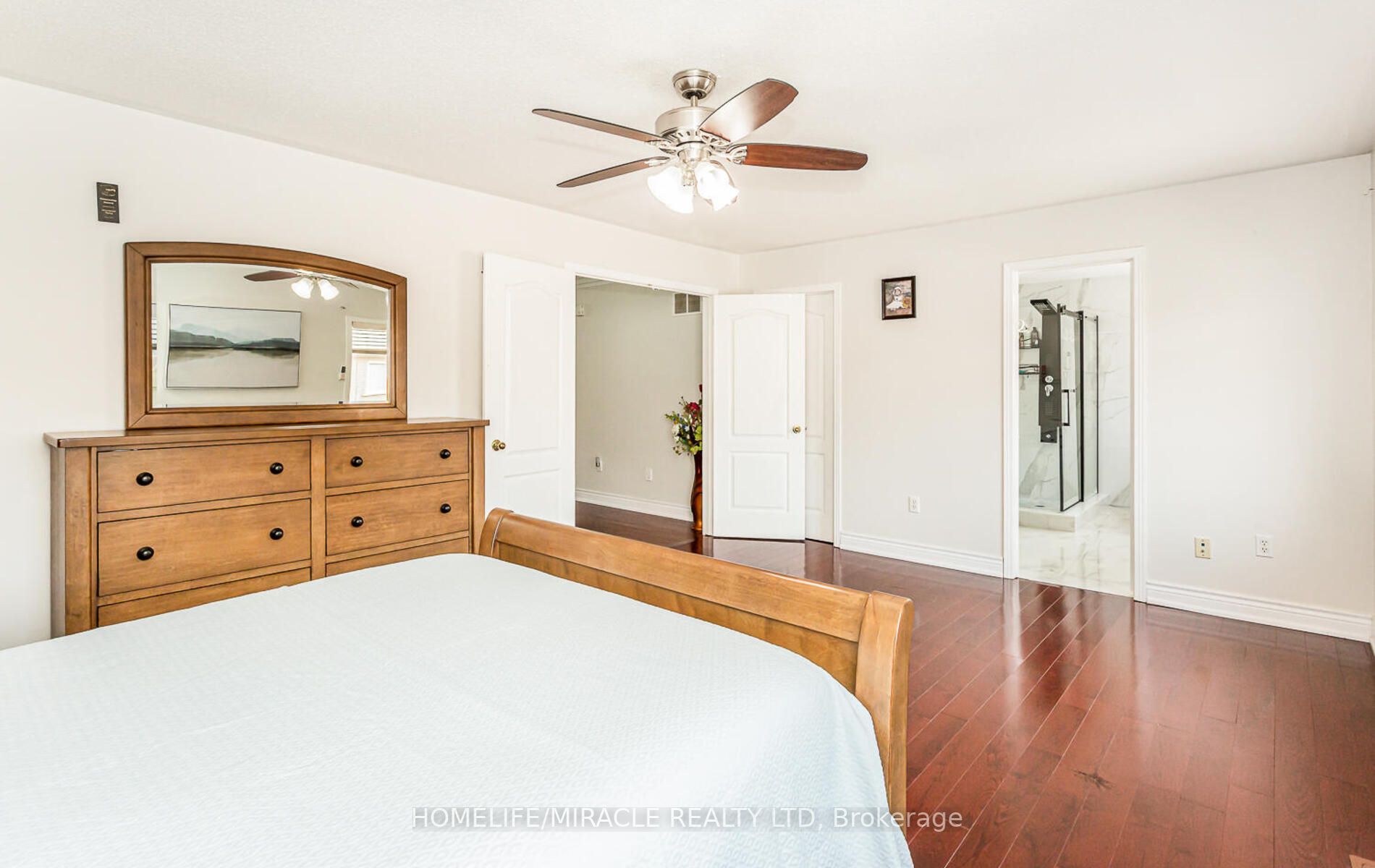 47 River Rock Crescent