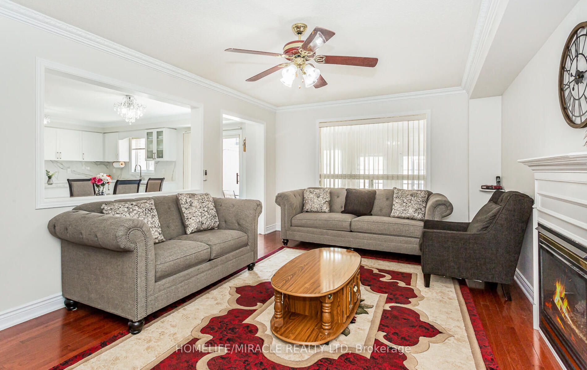 47 River Rock Crescent