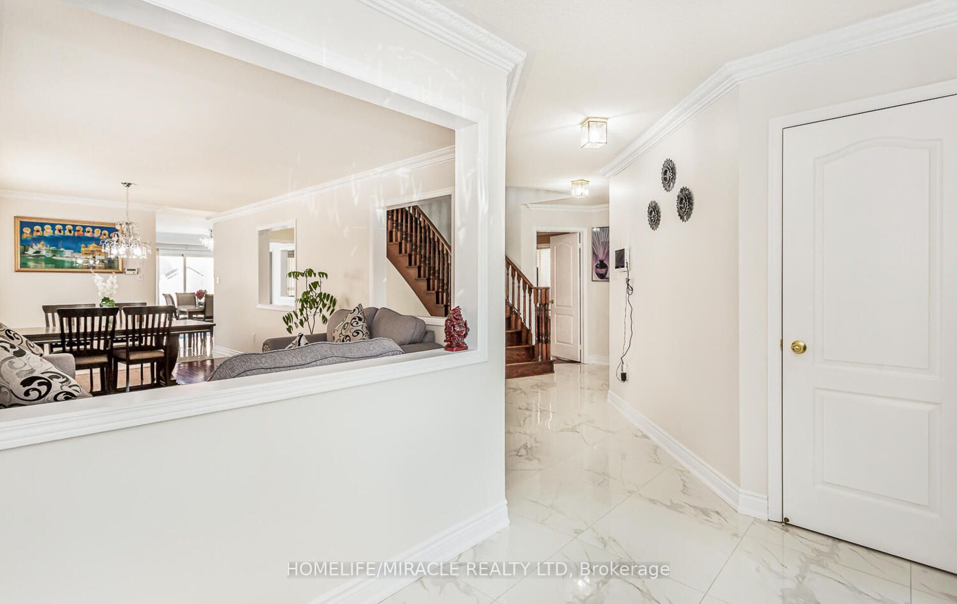 47 River Rock Crescent