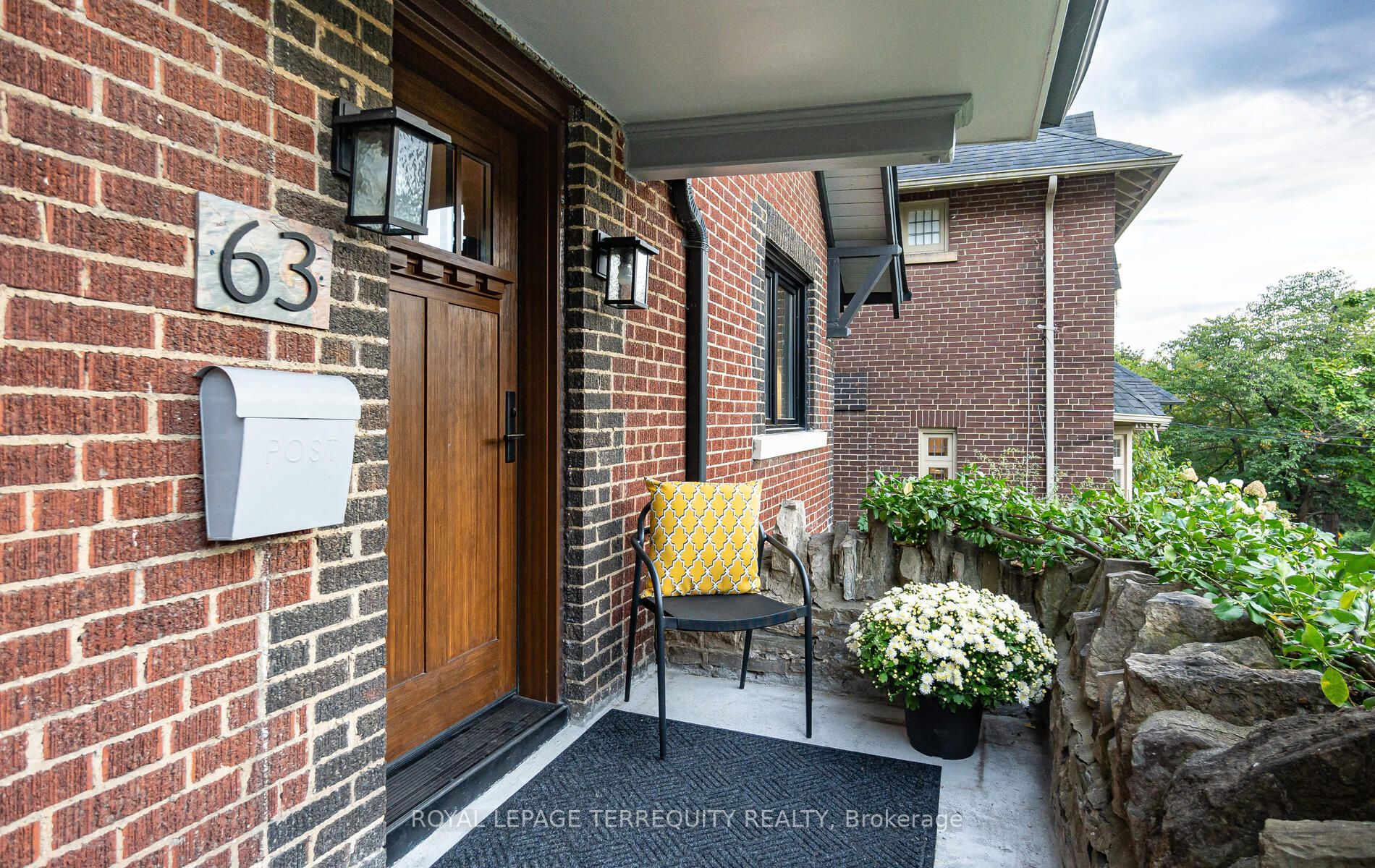 63 Humbercrest Blvd