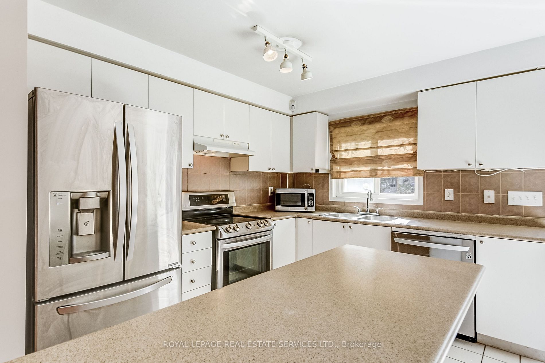 5255 Palmetto Pl, #81