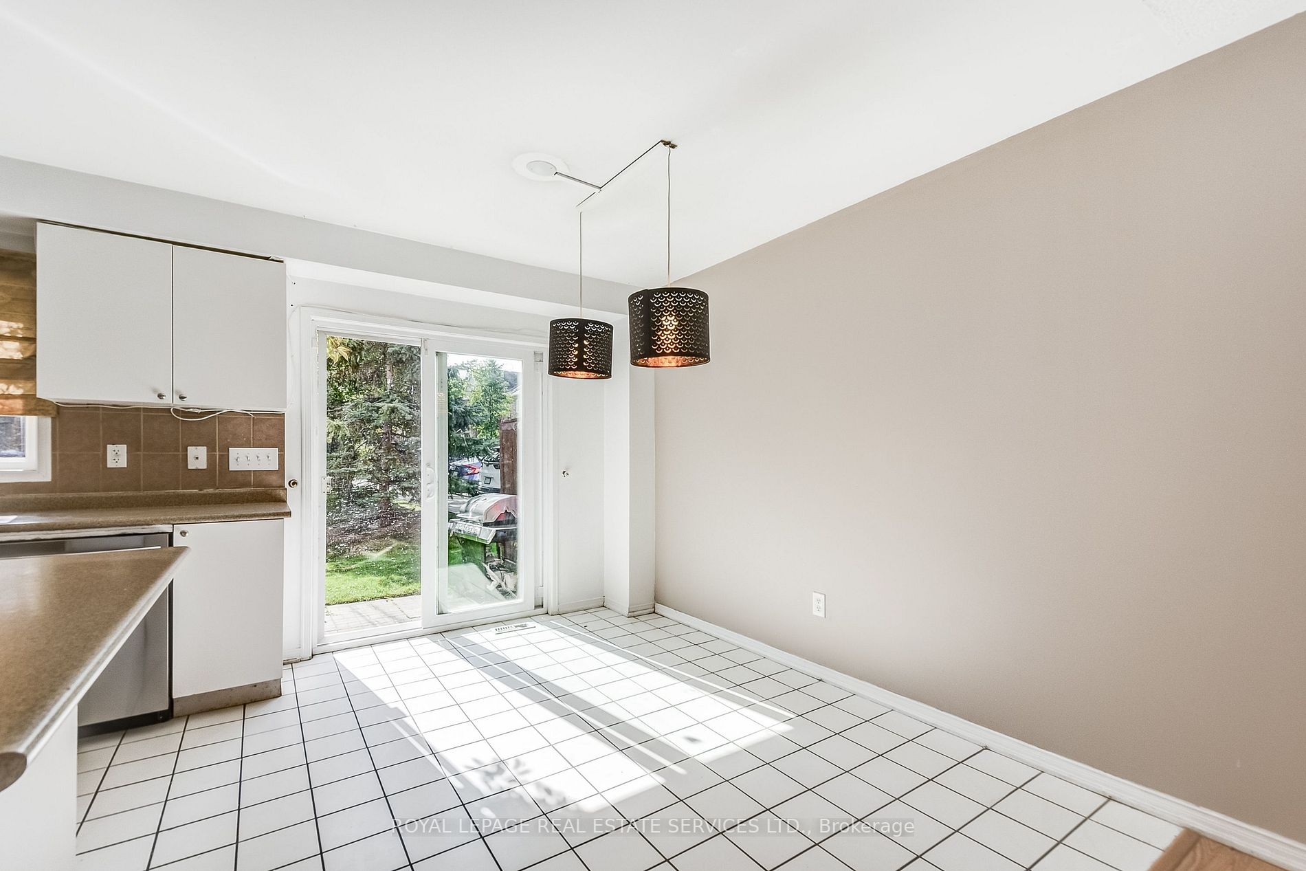5255 Palmetto Pl, #81
