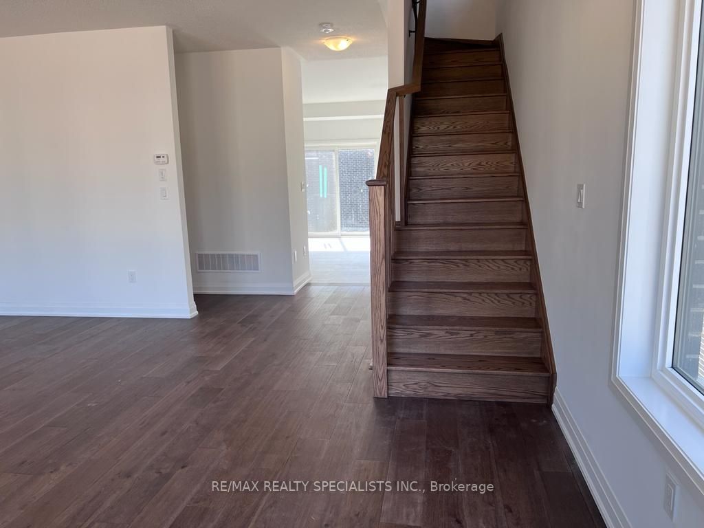 45 HUMBERSTONE Drive