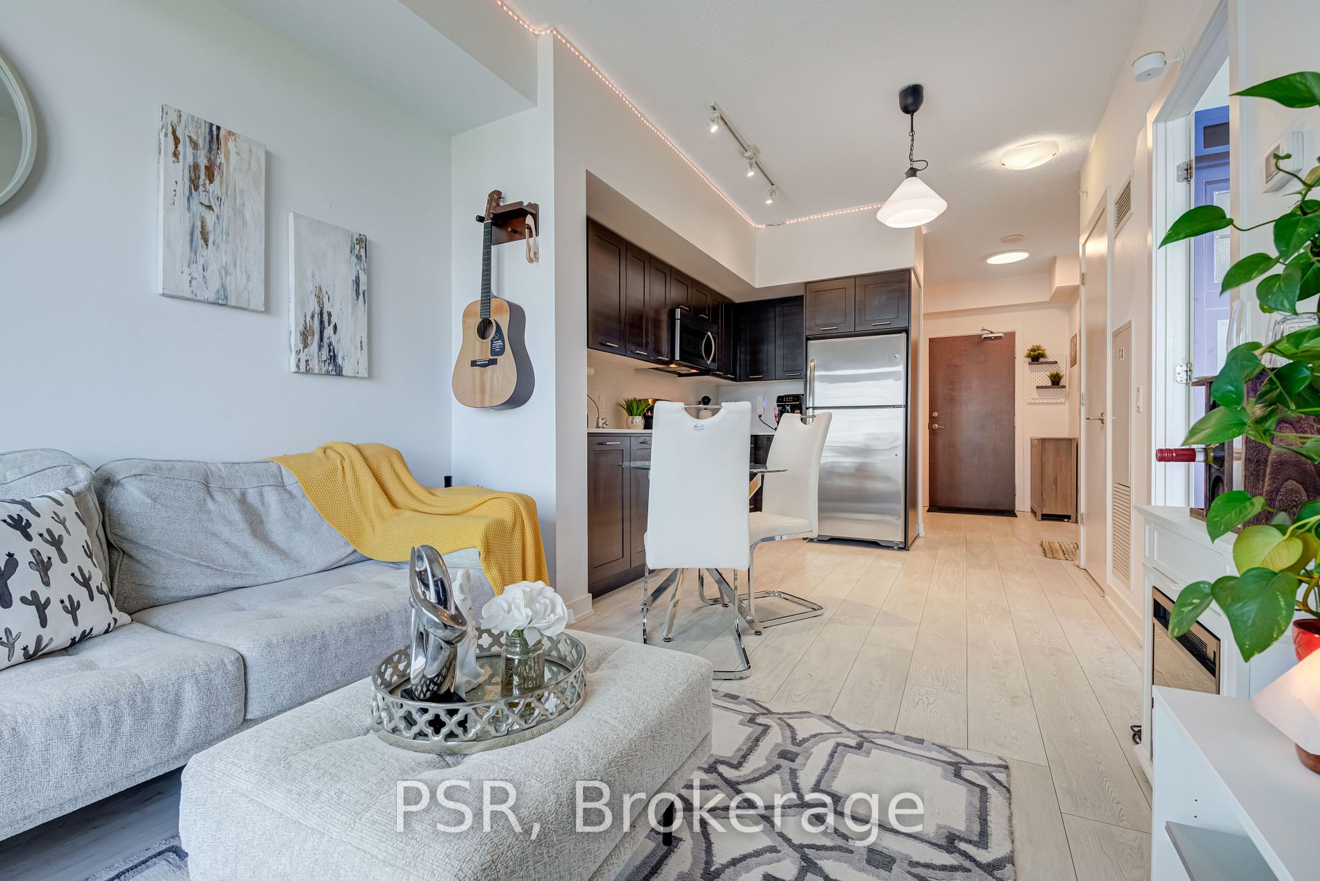2220 Lake Shore Blvd, #2203