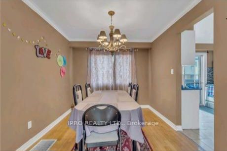 7500 Goreway Dr, #15