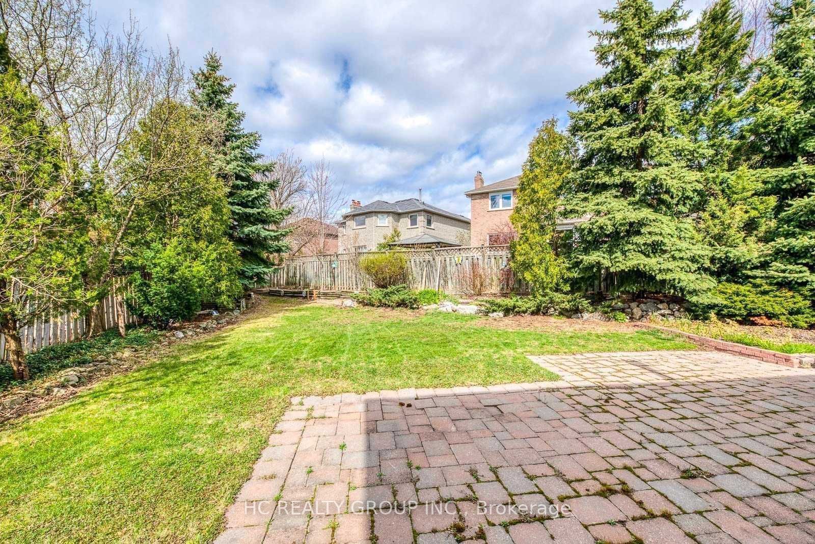 2759 Guilford Crescent