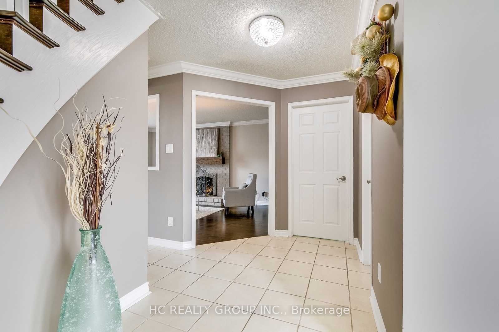 2759 Guilford Crescent