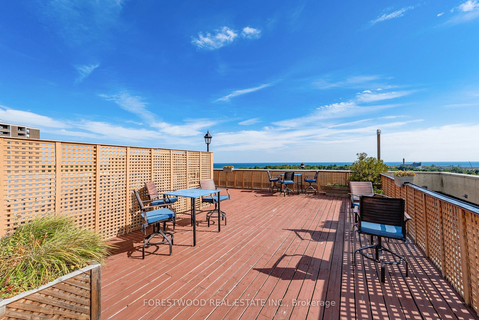 1485 Lakeshore Rd E, ##607