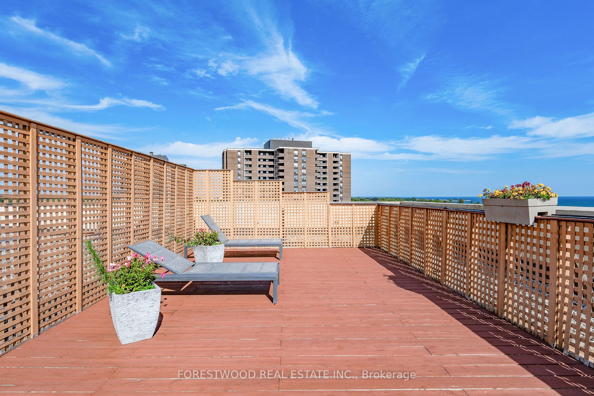 1485 Lakeshore Rd E, ##607